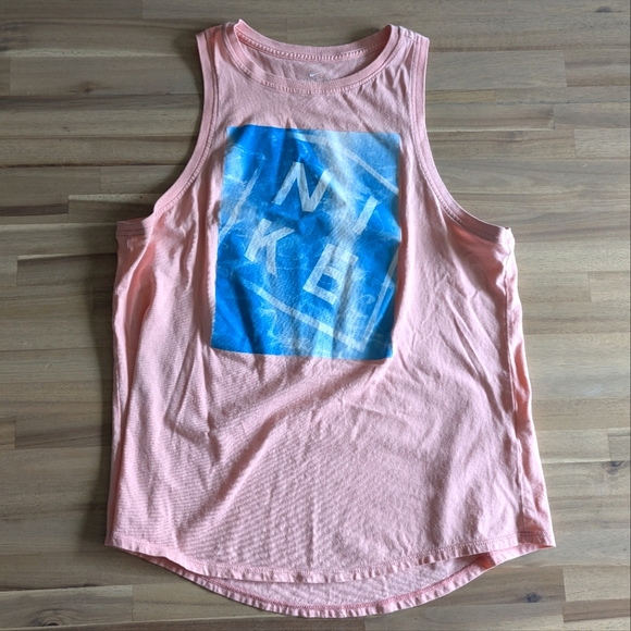 Nike Tops - NIKE Women's Tank‎ Sz L